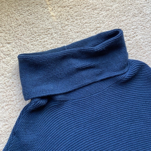Banana Republic Navy Cowl / Turtleneck Knit Sweater - Size M for Women - Picture 2 of 6